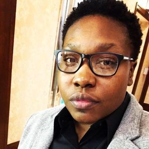 Meet your Posher, Ebony